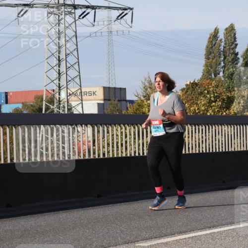 03.10.2025 - Köhlbrandbrückenlauf Luisa Fischer http://msf.ph/oto/8988197 03.10.2025 11:23:53 Position 3 780, 92 meine-sportfotos.de