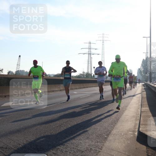03.10.2025 - Köhlbrandbrückenlauf Luisa Fischer http://msf.ph/oto/8988205 03.10.2025 10:11:12 Position 3  meine-sportfotos.de