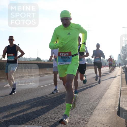 03.10.2025 - Köhlbrandbrückenlauf Luisa Fischer http://msf.ph/oto/8988228 03.10.2025 10:11:13 Position 3 1017, 3460 meine-sportfotos.de