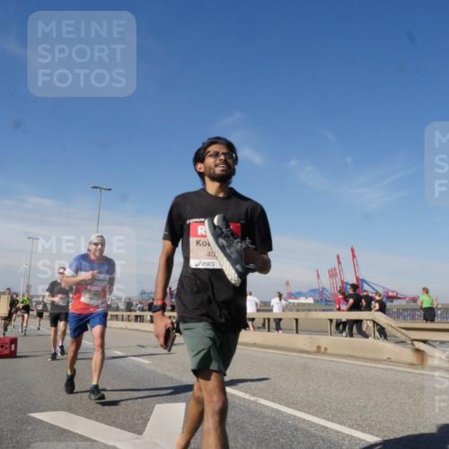03.10.2025 - Köhlbrandbrückenlauf Matties Gatica Varas http://msf.ph/oto/8988259 03.10.2025 12:33:53 Position 2 1, 40 meine-sportfotos.de