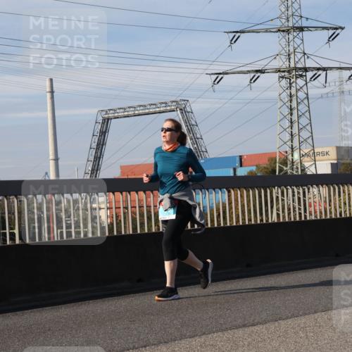 03.10.2025 - Köhlbrandbrückenlauf Luisa Fischer http://msf.ph/oto/8988277 03.10.2025 11:23:58 Position 3  meine-sportfotos.de