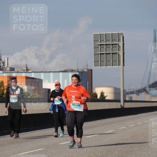 03.10.2025 - Köhlbrandbrückenlauf Luisa Fischer http://msf.ph/oto/8988304 03.10.2025 11:24:09 Position 3 2507, 1389 meine-sportfotos.de