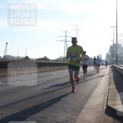 03.10.2025 - Köhlbrandbrückenlauf Luisa Fischer http://msf.ph/oto/8988326 03.10.2025 10:11:19 Position 3 1044 meine-sportfotos.de