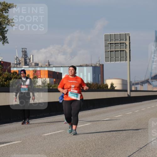 03.10.2025 - Köhlbrandbrückenlauf Luisa Fischer http://msf.ph/oto/8988327 03.10.2025 11:24:10 Position 3 1389 meine-sportfotos.de