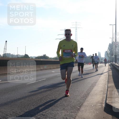 03.10.2025 - Köhlbrandbrückenlauf Luisa Fischer http://msf.ph/oto/8988330 03.10.2025 10:11:19 Position 3 1044 meine-sportfotos.de