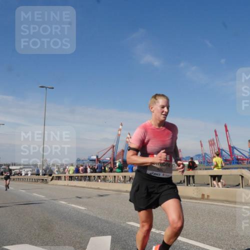 03.10.2025 - Köhlbrandbrückenlauf Matties Gatica Varas http://msf.ph/oto/8988345 03.10.2025 12:34:07 Position 2 1944, 2, 360, 38, 4209 meine-sportfotos.de