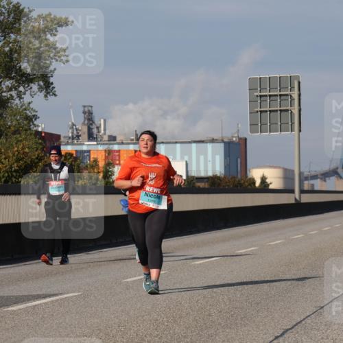 03.10.2025 - Köhlbrandbrückenlauf Luisa Fischer http://msf.ph/oto/8988351 03.10.2025 11:24:12 Position 3 1389 meine-sportfotos.de