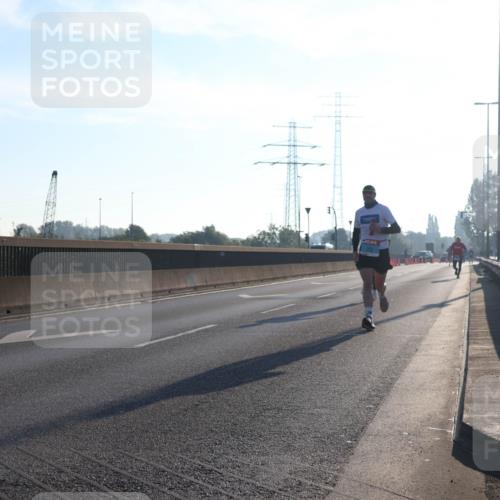 03.10.2025 - Köhlbrandbrückenlauf Luisa Fischer http://msf.ph/oto/8988380 03.10.2025 10:11:22 Position 3  meine-sportfotos.de