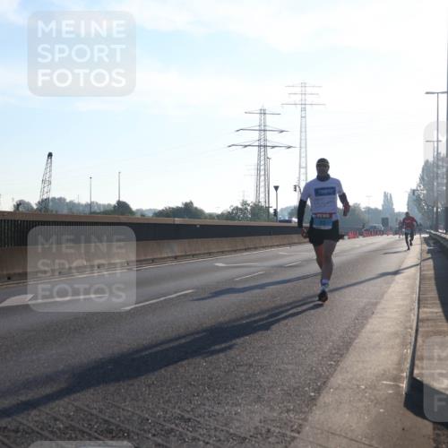 03.10.2025 - Köhlbrandbrückenlauf Luisa Fischer http://msf.ph/oto/8988385 03.10.2025 10:11:22 Position 3  meine-sportfotos.de