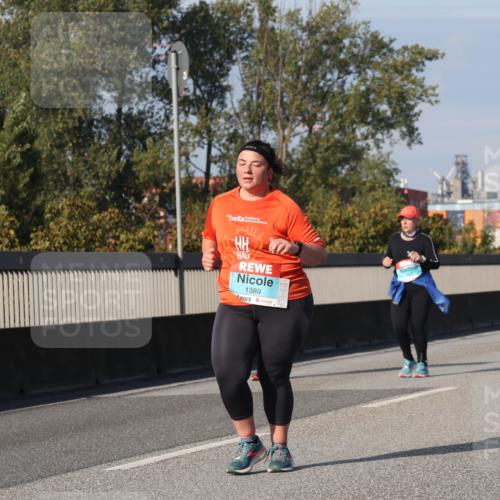 03.10.2025 - Köhlbrandbrückenlauf Luisa Fischer http://msf.ph/oto/8988410 03.10.2025 11:24:15 Position 3 1389 meine-sportfotos.de