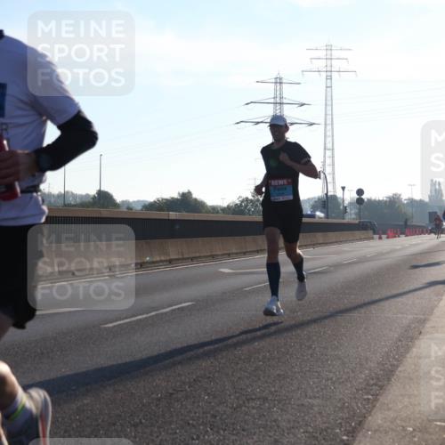 03.10.2025 - Köhlbrandbrückenlauf Luisa Fischer http://msf.ph/oto/8988419 03.10.2025 10:11:24 Position 3 1, 3740, 51, 1 meine-sportfotos.de