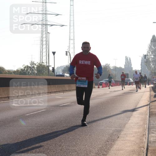 03.10.2025 - Köhlbrandbrückenlauf Luisa Fischer http://msf.ph/oto/8988472 03.10.2025 10:11:29 Position 3 3401, 1 meine-sportfotos.de