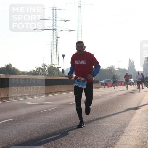 03.10.2025 - Köhlbrandbrückenlauf Luisa Fischer http://msf.ph/oto/8988478 03.10.2025 10:11:29 Position 3 3401, 1 meine-sportfotos.de