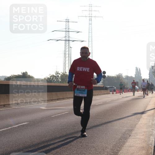 03.10.2025 - Köhlbrandbrückenlauf Luisa Fischer http://msf.ph/oto/8988482 03.10.2025 10:11:29 Position 3 3401, 1 meine-sportfotos.de