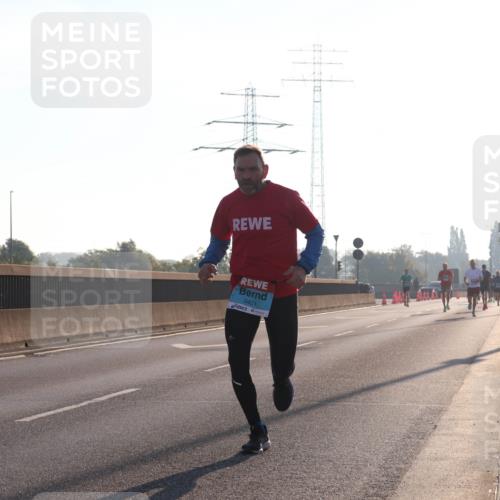 03.10.2025 - Köhlbrandbrückenlauf Luisa Fischer http://msf.ph/oto/8988488 03.10.2025 10:11:30 Position 3 3401, 1 meine-sportfotos.de