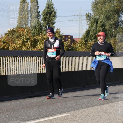 03.10.2025 - Köhlbrandbrückenlauf Luisa Fischer http://msf.ph/oto/8988499 03.10.2025 11:24:20 Position 3 1928, 2507 meine-sportfotos.de