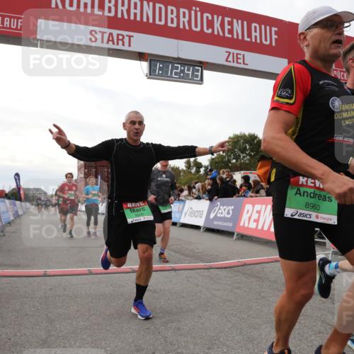 03.10.2025 - Köhlbrandbrückenlauf Yannick Fuchs http://msf.ph/oto/8988501 03.10.2025 16:12:41 Ziel 7457, 7482, 7502, 8957, 8960, 8979, 8982, 9296, 9300, 9307, 9420 meine-sportfotos.de