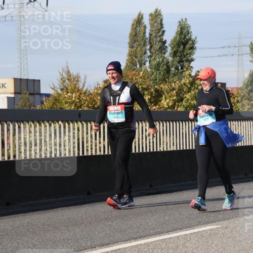 03.10.2025 - Köhlbrandbrückenlauf Luisa Fischer http://msf.ph/oto/8988519 03.10.2025 11:24:21 Position 3 1928, 2507 meine-sportfotos.de