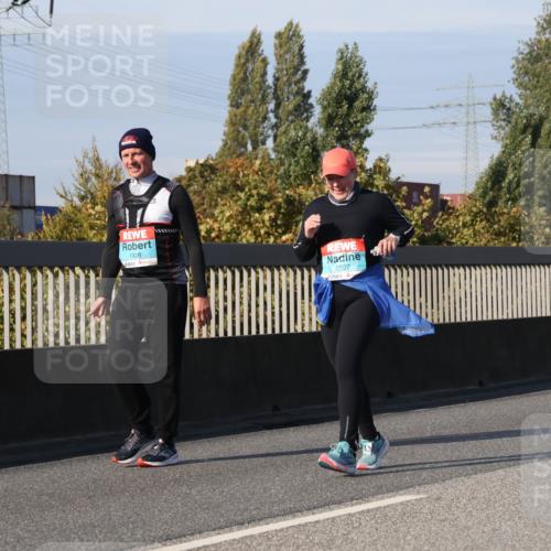 03.10.2025 - Köhlbrandbrückenlauf Luisa Fischer http://msf.ph/oto/8988525 03.10.2025 11:24:22 Position 3 1928, 2507 meine-sportfotos.de