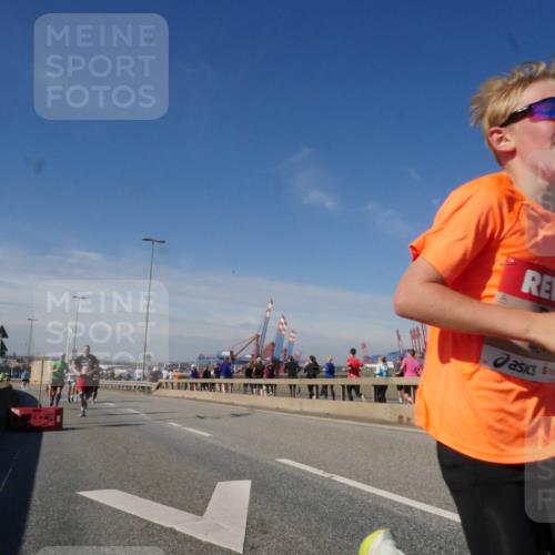 03.10.2025 - Köhlbrandbrückenlauf Matties Gatica Varas http://msf.ph/oto/8988526 03.10.2025 12:34:41 Position 2  meine-sportfotos.de