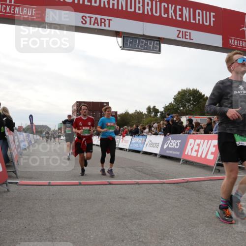 03.10.2025 - Köhlbrandbrückenlauf Yannick Fuchs http://msf.ph/oto/8988553 03.10.2025 16:12:43 Ziel 7358, 7457, 7482, 8957, 8960, 8979, 8982, 9296, 9300, 9307, 9420 meine-sportfotos.de