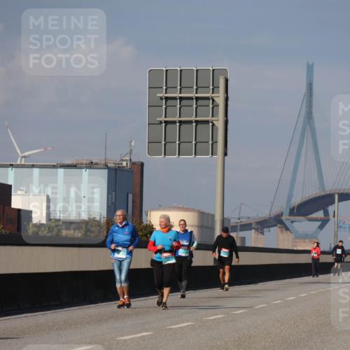 03.10.2025 - Köhlbrandbrückenlauf Luisa Fischer http://msf.ph/oto/8988554 03.10.2025 11:24:51 Position 3  meine-sportfotos.de