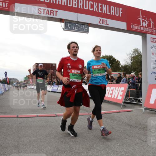 03.10.2025 - Köhlbrandbrückenlauf Yannick Fuchs http://msf.ph/oto/8988584 03.10.2025 16:12:44 Ziel 7358, 7457, 7482, 7653, 8957, 8960, 8979, 8982, 9296, 9300, 9307, 9420 meine-sportfotos.de