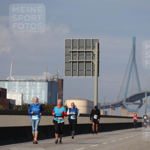03.10.2025 - Köhlbrandbrückenlauf Luisa Fischer http://msf.ph/oto/8988599 03.10.2025 11:24:54 Position 3  meine-sportfotos.de