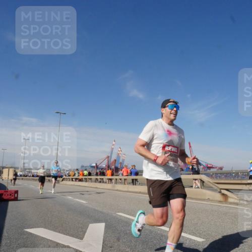 03.10.2025 - Köhlbrandbrückenlauf Matties Gatica Varas http://msf.ph/oto/8988609 03.10.2025 12:34:52 Position 2 52277, 5966 meine-sportfotos.de
