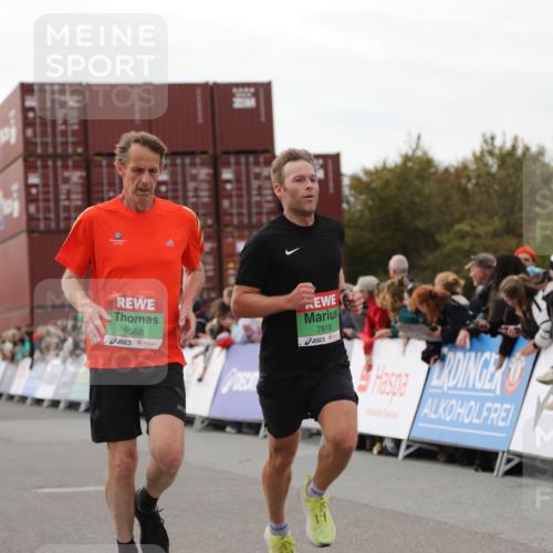 03.10.2025 - Köhlbrandbrückenlauf Yannick Fuchs http://msf.ph/oto/8988612 03.10.2025 16:00:38 Ziel 7189, 7259, 7327, 7818, 8811, 9568 meine-sportfotos.de