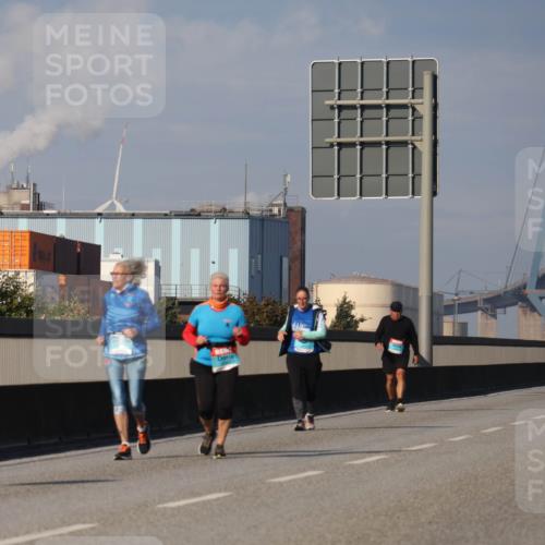 03.10.2025 - Köhlbrandbrückenlauf Luisa Fischer http://msf.ph/oto/8988624 03.10.2025 11:24:57 Position 3  meine-sportfotos.de