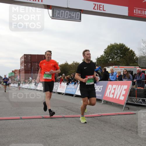 03.10.2025 - Köhlbrandbrückenlauf Yannick Fuchs http://msf.ph/oto/8988628 03.10.2025 16:00:38 Ziel 7189, 7259, 7327, 7818, 8811, 9568 meine-sportfotos.de