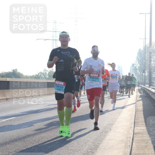 03.10.2025 - Köhlbrandbrückenlauf Luisa Fischer http://msf.ph/oto/8988670 03.10.2025 10:11:52 Position 3 3609, 3618, 1 meine-sportfotos.de