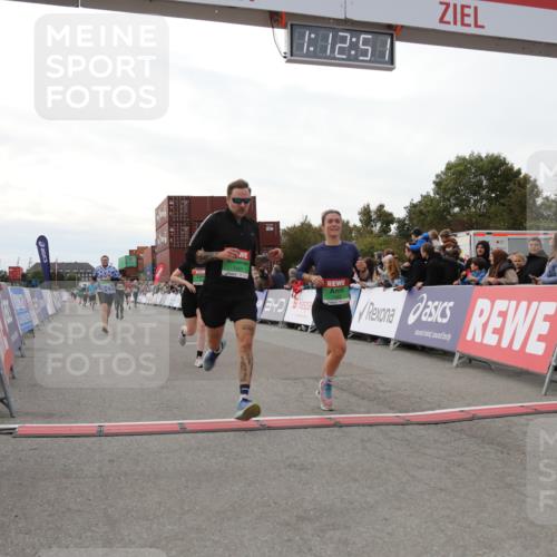 03.10.2025 - Köhlbrandbrückenlauf Yannick Fuchs http://msf.ph/oto/8988723 03.10.2025 16:12:49 Ziel 7341, 7354, 7358, 7443, 7457, 7482, 7653 meine-sportfotos.de