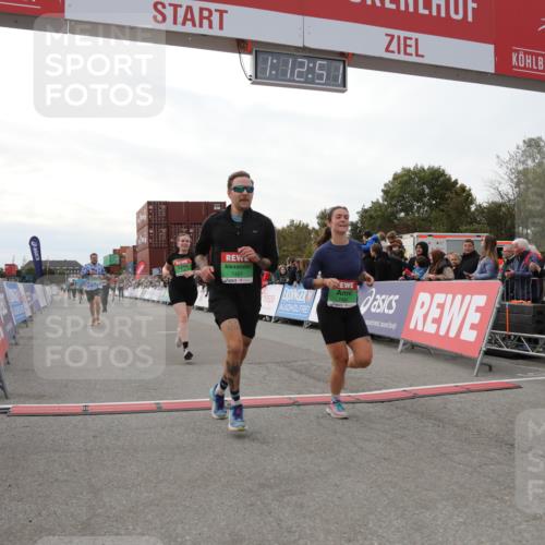 03.10.2025 - Köhlbrandbrückenlauf Yannick Fuchs http://msf.ph/oto/8988737 03.10.2025 16:12:49 Ziel 7341, 7354, 7358, 7443, 7457, 7482, 7653 meine-sportfotos.de