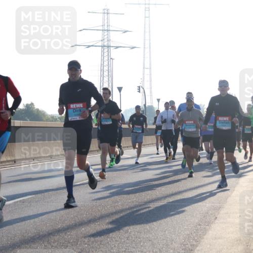 03.10.2025 - Köhlbrandbrückenlauf Luisa Fischer http://msf.ph/oto/8988738 03.10.2025 10:11:56 Position 3 3490, 3288, 1034, 1 meine-sportfotos.de