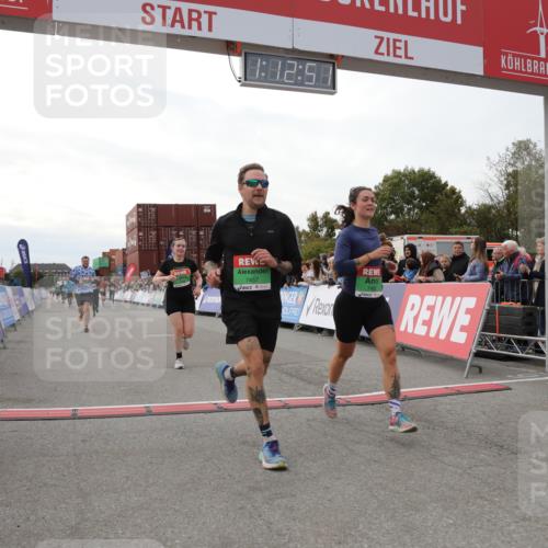03.10.2025 - Köhlbrandbrückenlauf Yannick Fuchs http://msf.ph/oto/8988743 03.10.2025 16:12:49 Ziel 7341, 7354, 7358, 7443, 7457, 7482, 7653 meine-sportfotos.de