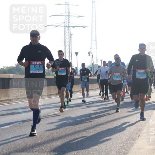 03.10.2025 - Köhlbrandbrückenlauf Luisa Fischer http://msf.ph/oto/8988745 03.10.2025 10:11:57 Position 3 3490, 3288, 28, 1034, 1 meine-sportfotos.de