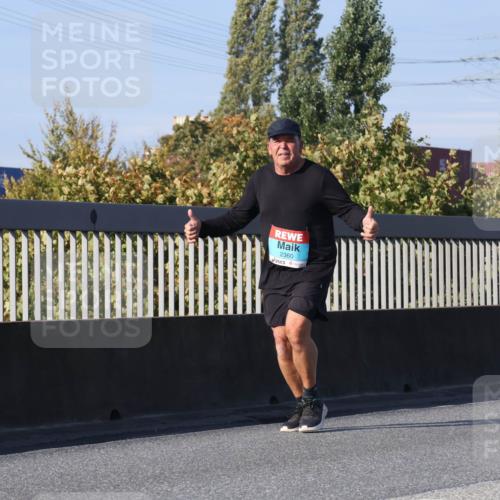 03.10.2025 - Köhlbrandbrückenlauf Luisa Fischer http://msf.ph/oto/8988760 03.10.2025 11:25:27 Position 3 2360 meine-sportfotos.de