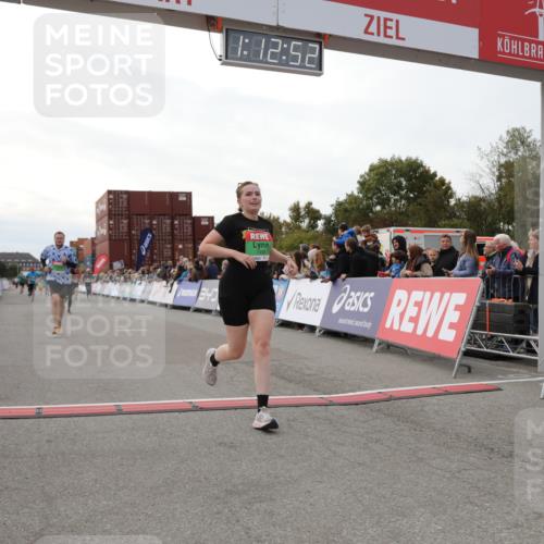 03.10.2025 - Köhlbrandbrückenlauf Yannick Fuchs http://msf.ph/oto/8988788 03.10.2025 16:12:50 Ziel 7341, 7354, 7358, 7443, 7457, 7482, 7653, 8292, 8294 meine-sportfotos.de