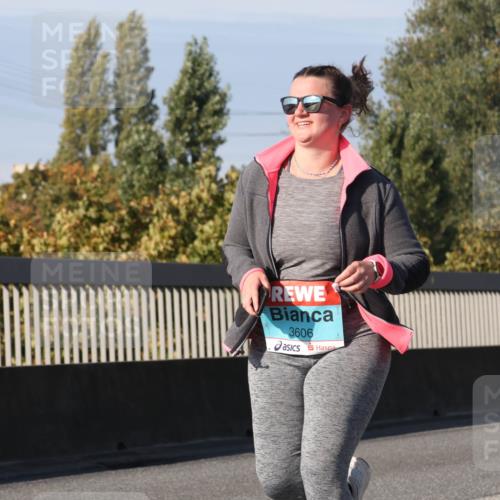 03.10.2025 - Köhlbrandbrückenlauf Luisa Fischer http://msf.ph/oto/8988828 03.10.2025 11:25:39 Position 3 3606 meine-sportfotos.de