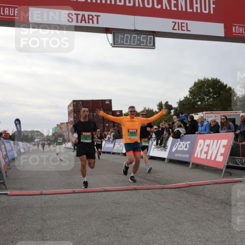 03.10.2025 - Köhlbrandbrückenlauf Yannick Fuchs http://msf.ph/oto/8988830 03.10.2025 16:00:48 Ziel 7189, 7223, 7259, 7522, 7561, 7584, 7600, 8676, 8883, 8940, 9736 meine-sportfotos.de