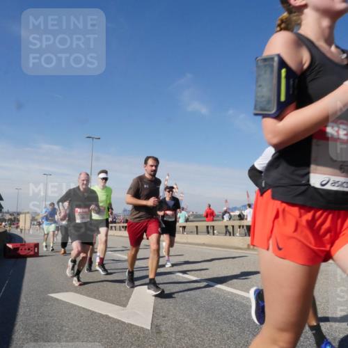 03.10.2025 - Köhlbrandbrückenlauf Matties Gatica Varas http://msf.ph/oto/8988833 03.10.2025 12:35:24 Position 2 6769 meine-sportfotos.de
