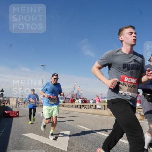 03.10.2025 - Köhlbrandbrückenlauf Matties Gatica Varas http://msf.ph/oto/8988854 03.10.2025 12:35:27 Position 2 62041, 4231 meine-sportfotos.de