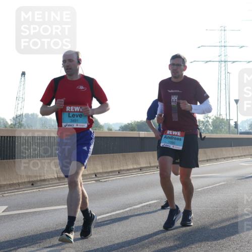 03.10.2025 - Köhlbrandbrückenlauf Luisa Fischer http://msf.ph/oto/8988886 03.10.2025 10:12:05 Position 3 3491, 1090 meine-sportfotos.de