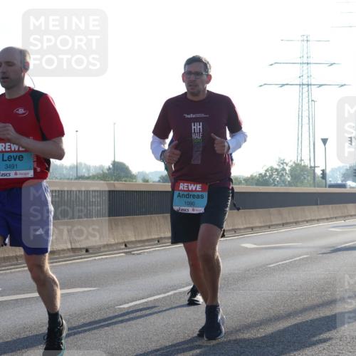 03.10.2025 - Köhlbrandbrückenlauf Luisa Fischer http://msf.ph/oto/8988892 03.10.2025 10:12:05 Position 3 3491, 1090, 3193 meine-sportfotos.de