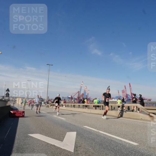 03.10.2025 - Köhlbrandbrückenlauf Matties Gatica Varas http://msf.ph/oto/8988903 03.10.2025 12:35:34 Position 2  meine-sportfotos.de