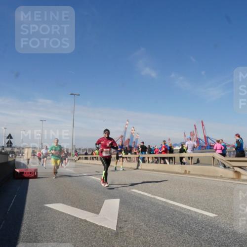 03.10.2025 - Köhlbrandbrückenlauf Matties Gatica Varas http://msf.ph/oto/8988938 03.10.2025 12:35:39 Position 2  meine-sportfotos.de