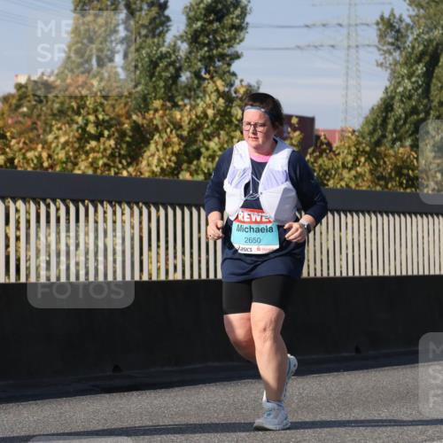 03.10.2025 - Köhlbrandbrückenlauf Luisa Fischer http://msf.ph/oto/8988945 03.10.2025 11:26:08 Position 3 2650 meine-sportfotos.de