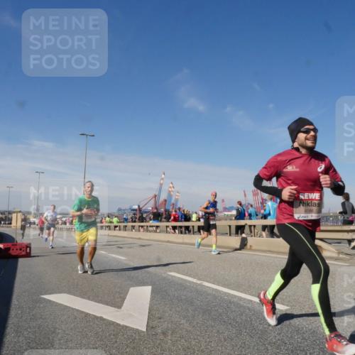 03.10.2025 - Köhlbrandbrückenlauf Matties Gatica Varas http://msf.ph/oto/8988948 03.10.2025 12:35:40 Position 2 8838578, 4186 meine-sportfotos.de